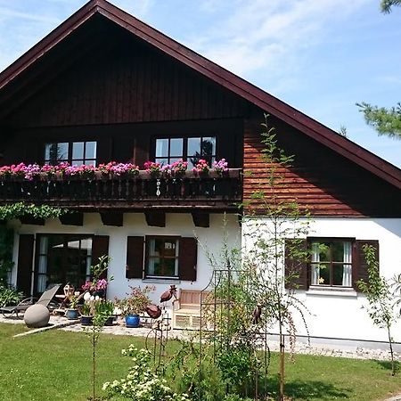 Apartment Haus Merlin Am Boeckelsberg Veimar Exterior foto
