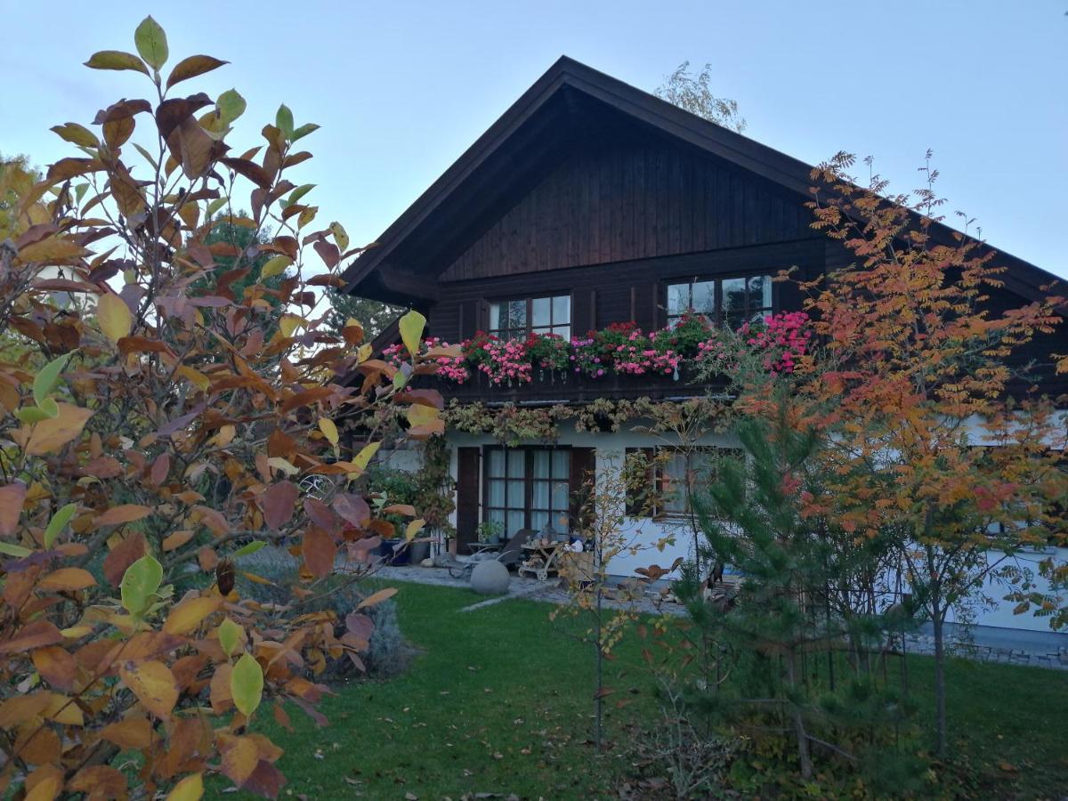 Apartment Haus Merlin Am Boeckelsberg Veimar Exterior foto